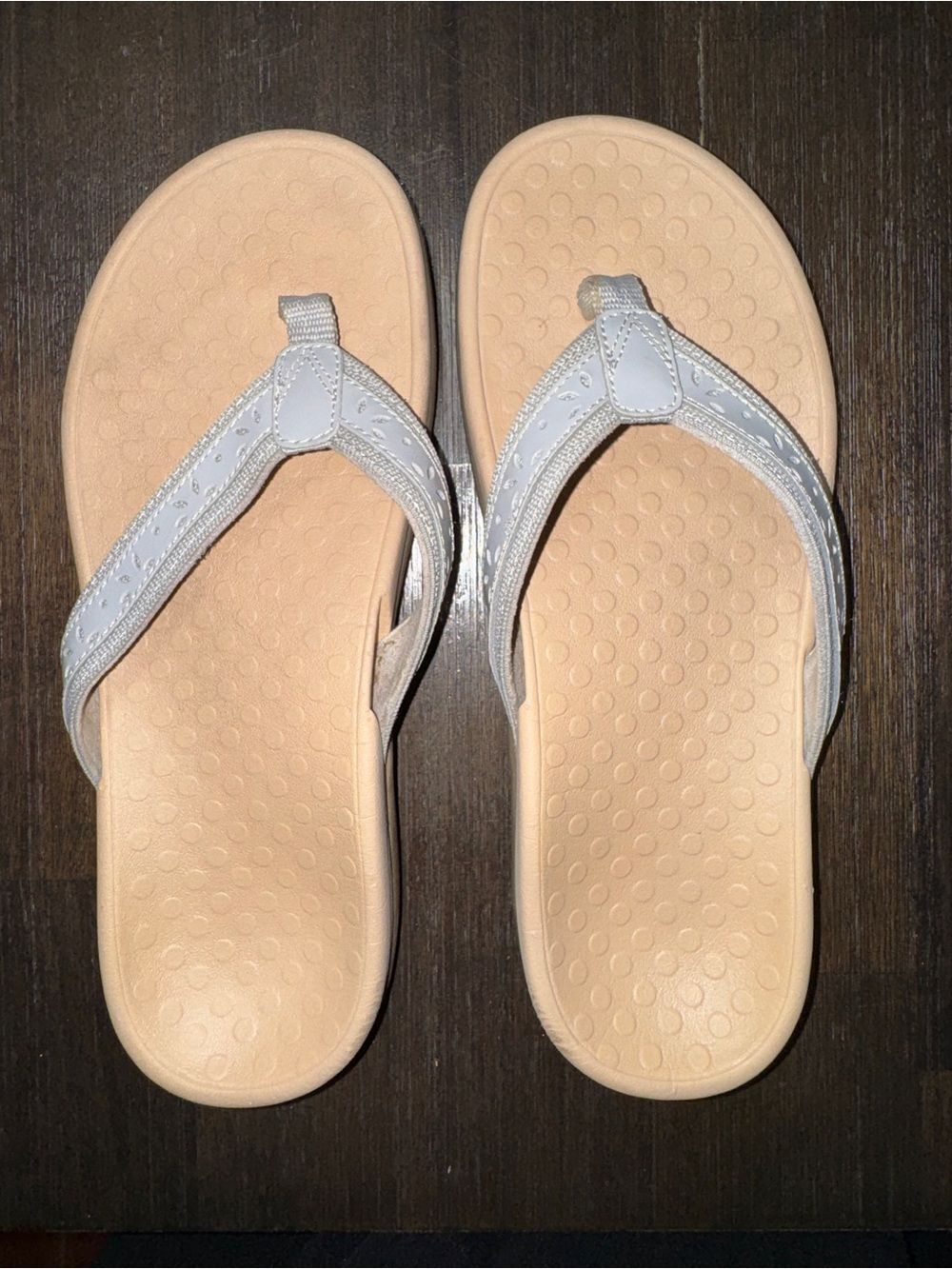 Vionic Casandra Women's Sandals in Light Gray Size 7 no box